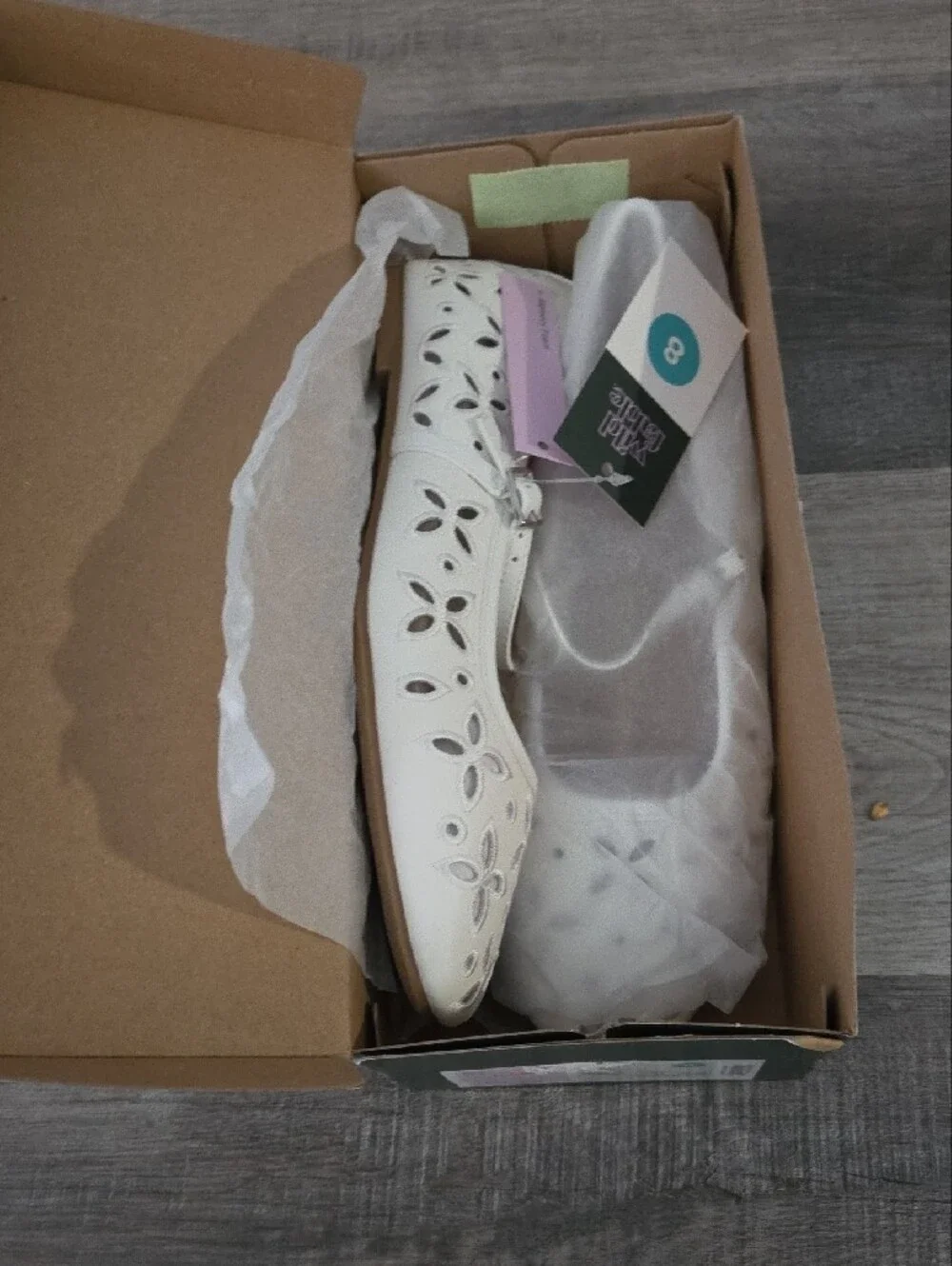 White Floral Cutout Elsa Mary Jane Flats, Size 8, New In Box